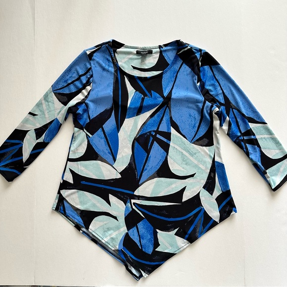 Alfani Tops - Alfani Top Blouse Women Size S P 3/4 Sleeve Crewneck Point-Hem Casual Stretch GU